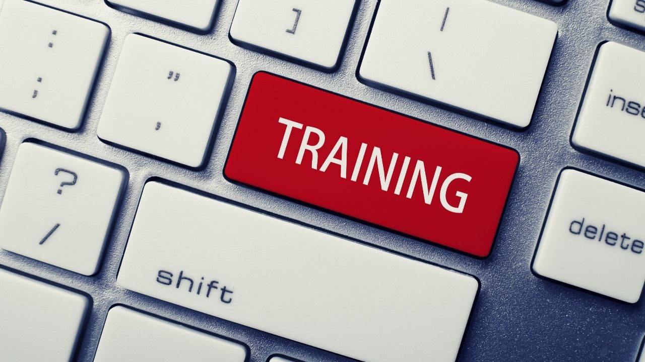 Image for TitanHouse Article 'Sales Training Programs: How to Determine if an Employer Invests in YOU!'